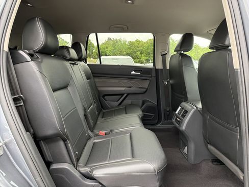 Used 2021 Volkswagen Atlas SE FWD image 18