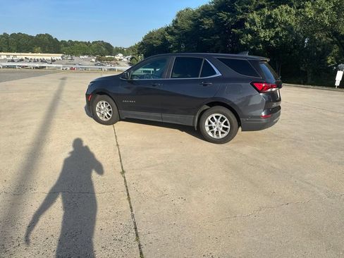 Used 2022 Chevrolet Equinox LT AWD/4WD image 18