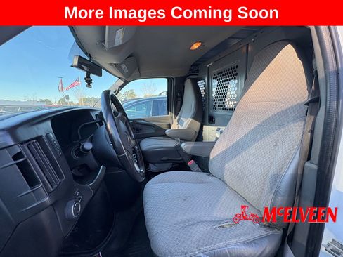 Used 2013 Chevrolet Express 2500 image 3