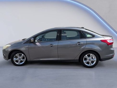 Used 2014 Ford Focus SE FWD image 10