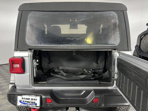 Used 2021 Jeep Wrangler Rubicon w/ LED Lighting Group AWD/4WD image 27