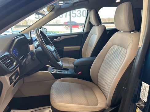 Used 2020 Ford Escape SE Sport image 15