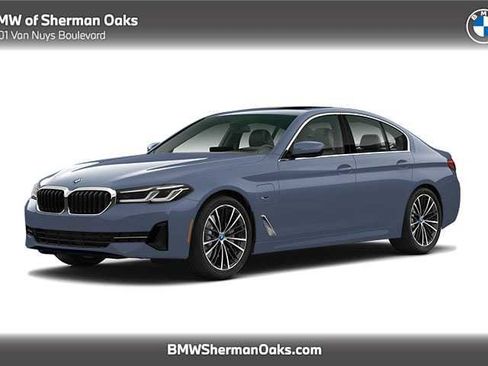 Certified 2023 BMW 530e w/ M Sport Package image 1