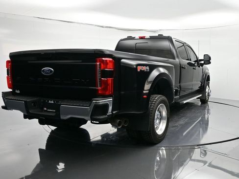 Used 2023 Ford F450 Lariat w/ FX4 Off-Road Package image 5