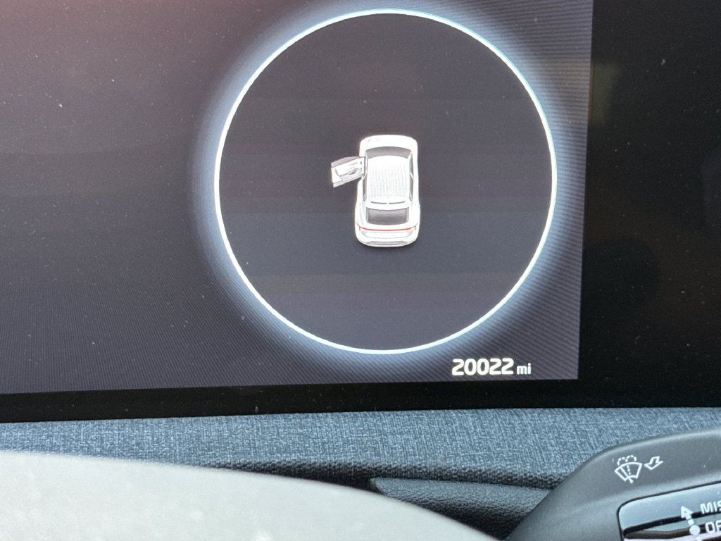 Used 2024 Kia EV6 Light RWD image 25
