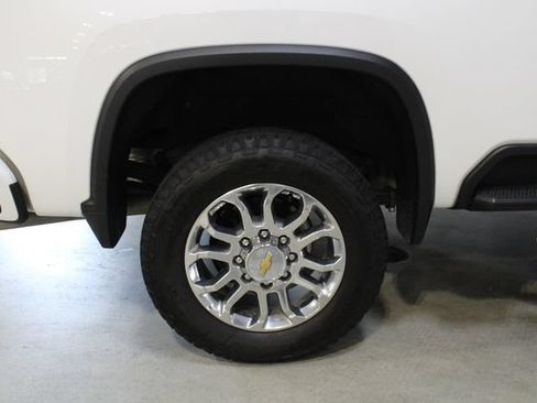 Used 2025 Chevrolet Silverado 2500 LT w/ Z71 Chrome Sport Edition AWD/4WD image 27