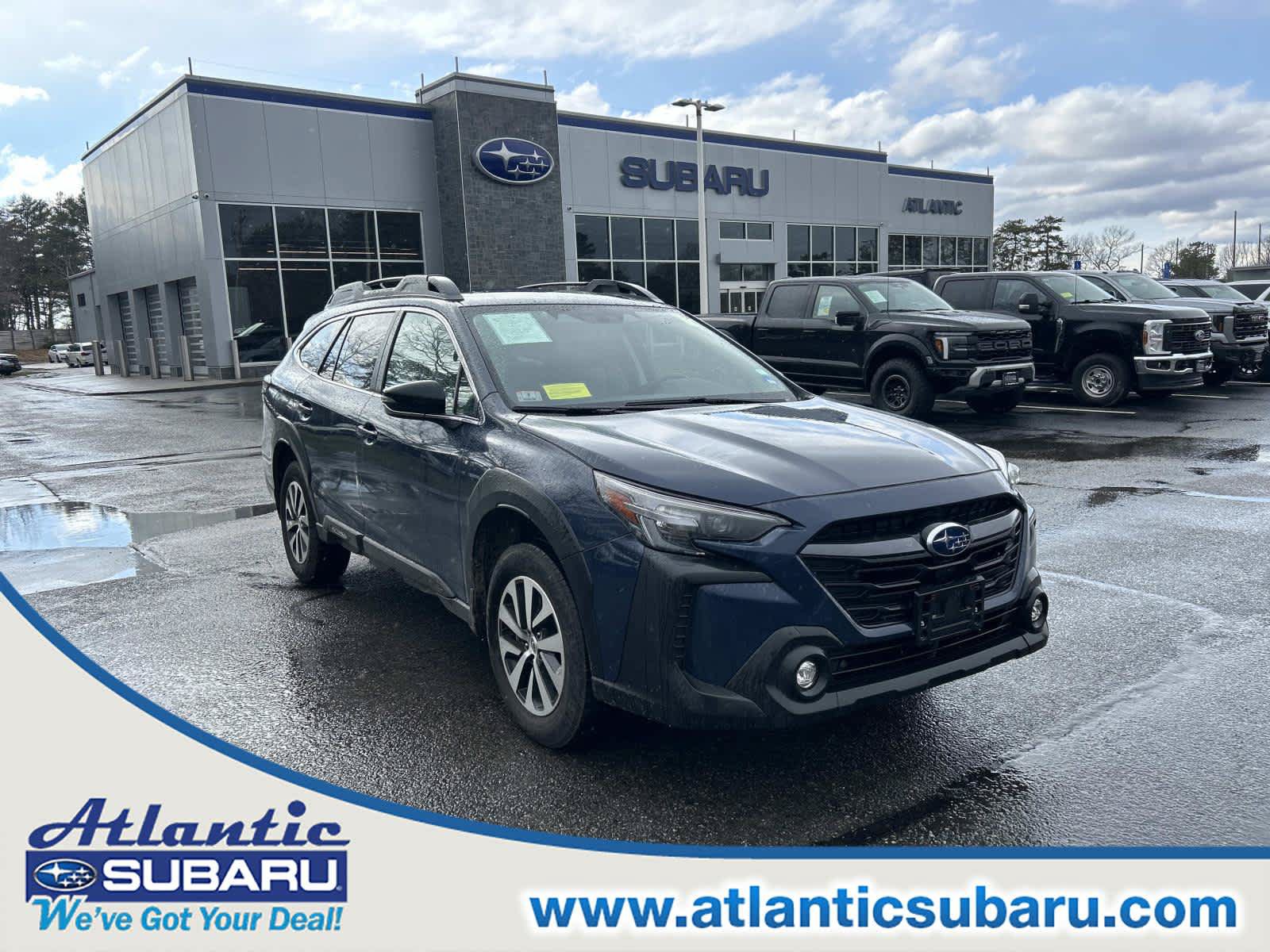 Used 2024 Subaru Outback Premium AWD/4WD image 1