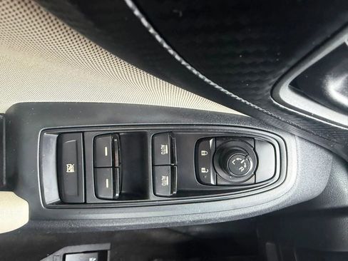 Used 2017 Subaru Impreza 2.0i AWD/4WD image 23