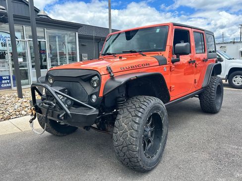 Used 2015 Jeep Wrangler Unlimited Rubicon w/ Dual Top Group AWD/4WD image 2