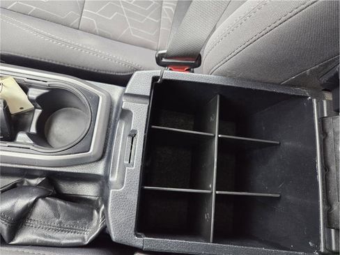 Used 2018 Toyota Tacoma TRD Off-Road w/ Technology Package image 24