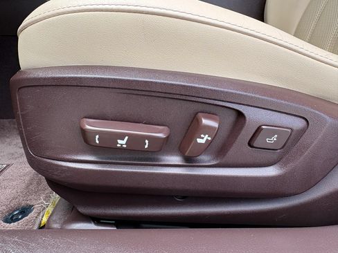 Used 2018 Lexus ES 350 w/ Luxury Package w/Wood Trim FWD image 27