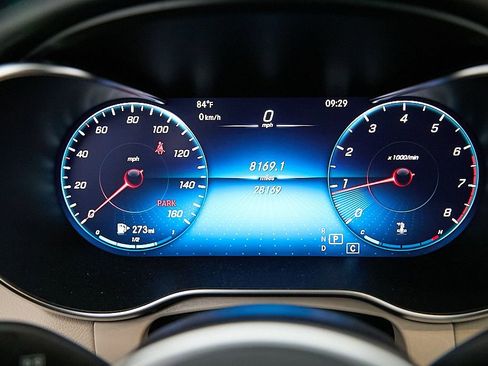 Used 2022 Mercedes-Benz GLC 300 4MATIC image 29