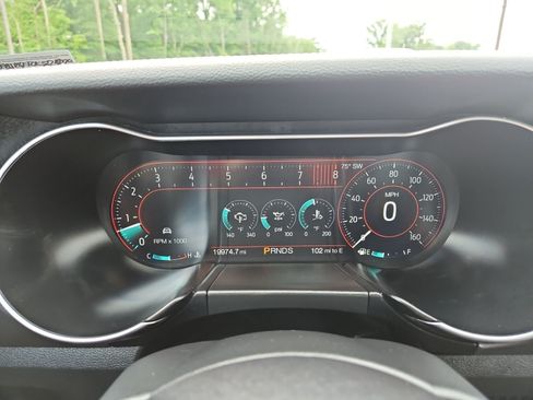 Used 2019 Ford Mustang GT Premium w/ Equipment Group 401A RWD image 23