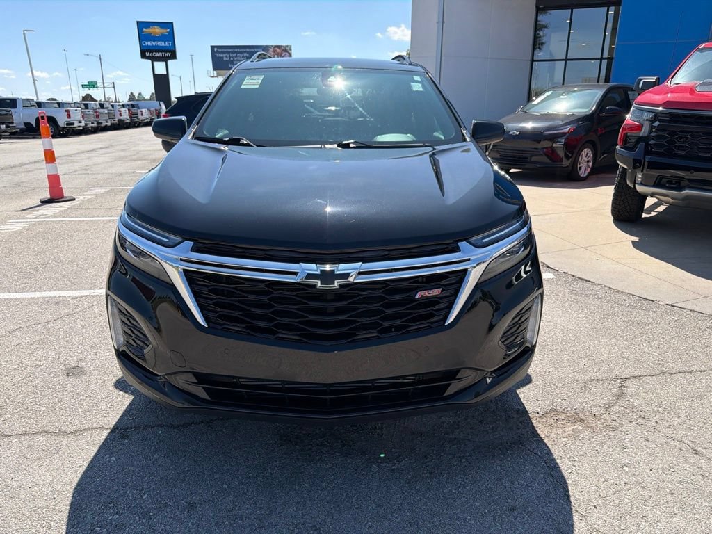 Used 2022 Chevrolet Equinox RS w/ LPO, Floor Liner Package FWD image 8