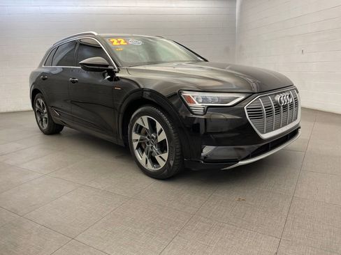 Used 2022 Audi e-tron Premium AWD/4WD image 3