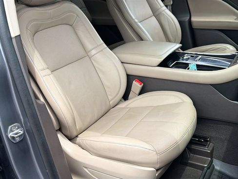 Used 2021 Lincoln Aviator Grand Touring w/ Elements Package Plus AWD/4WD image 30