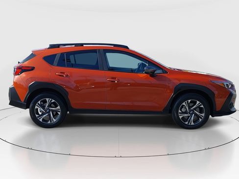 Used 2025 Subaru Crosstrek 2.0i Premium w/ Crosstrek Mirror Package image 8