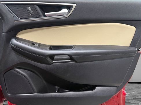 Used 2021 Ford Edge SEL w/ Convenience Package image 13