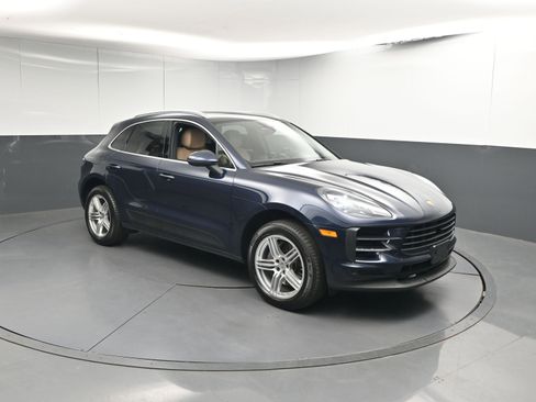 Certified 2020 Porsche Macan S image 27
