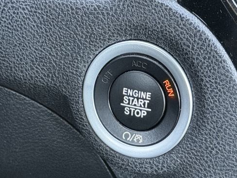 Used 2022 Chrysler 300 S RWD image 15