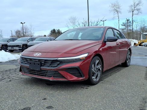 Used 2025 Hyundai Elantra Sport image 7