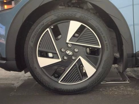 Used 2026 Hyundai Ioniq 5 SEL RWD image 6