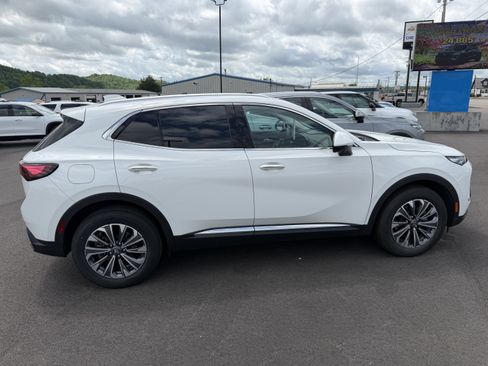 Used 2025 Buick Envision Preferred AWD/4WD image 6
