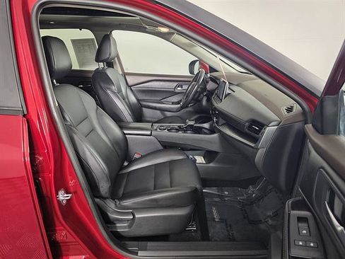 Used 2023 Nissan Rogue SV w/ SV Premium B Package AWD/4WD image 13