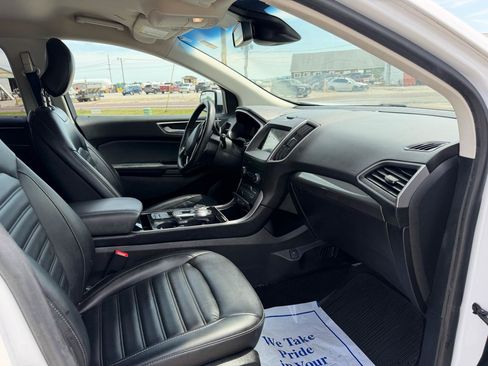 Used 2019 Ford Edge SEL w/ Equipment Group 201A AWD/4WD image 11