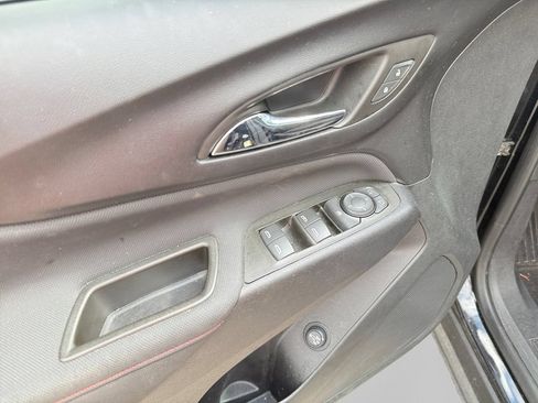 Used 2023 Chevrolet Equinox RS AWD/4WD image 19