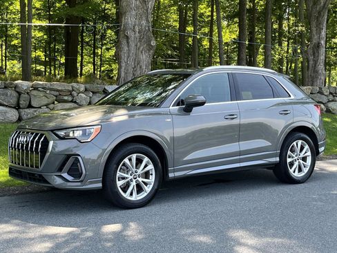 Used 2022 Audi Q3 2.0T Premium AWD/4WD image 18