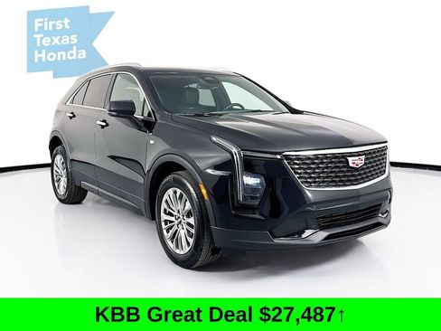 Used 2024 Cadillac XT4 Premium Luxury image 1