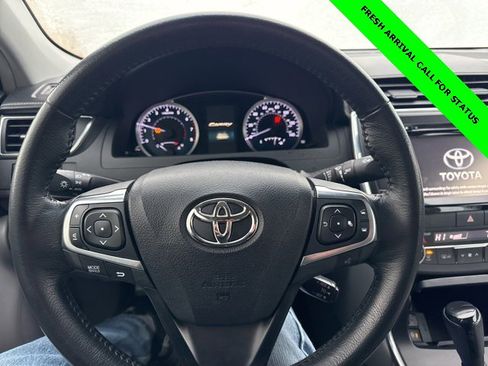 Used 2015 Toyota Camry XLE image 18