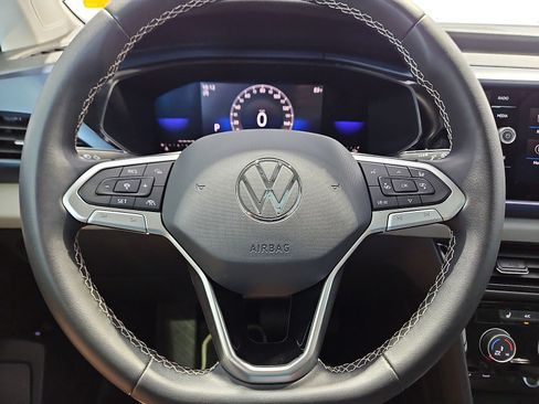 Certified 2023 Volkswagen Taos SE w/ Panoramic Sunroof Package FWD image 21
