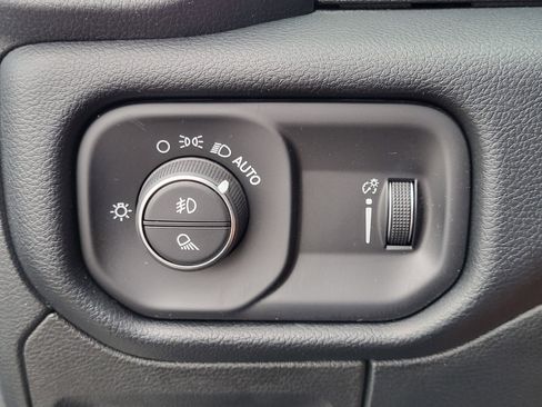 Used 2022 RAM 1500 Lone Star image 24