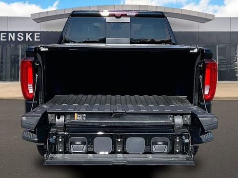 Certified 2023 GMC Sierra 1500 AT4 w/ Technology Package image 31