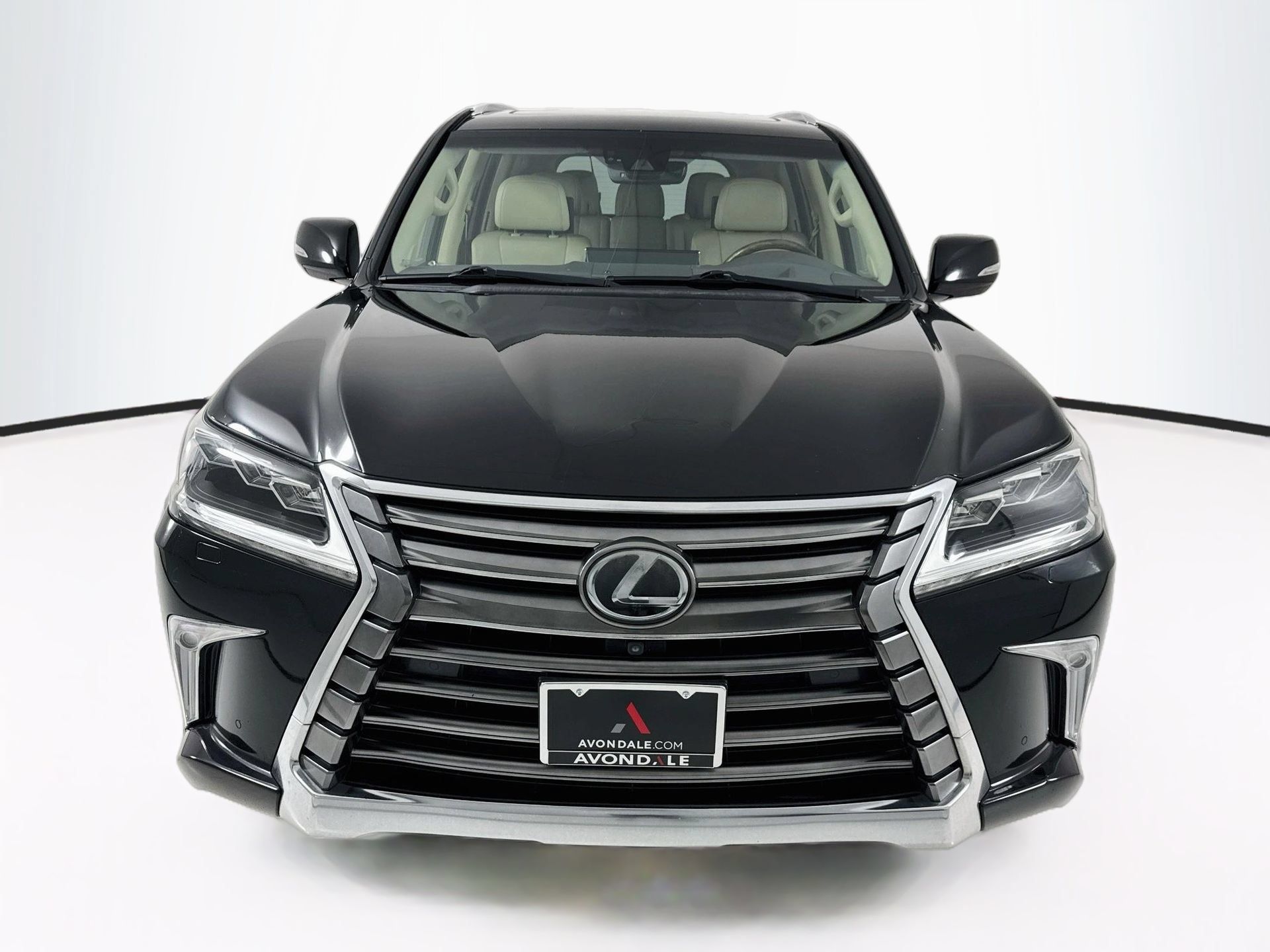 Used 2016 Lexus LX 570 4WD w/ Luxury Package image 2