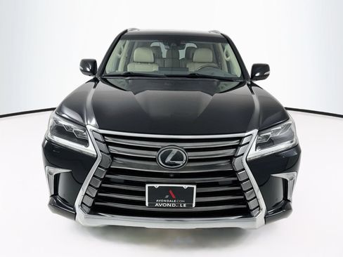 Used 2016 Lexus LX 570 4WD w/ Luxury Package image 2