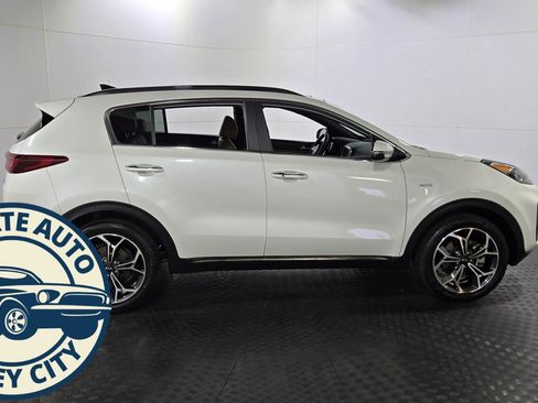 Used 2022 Kia Sportage SX image 8