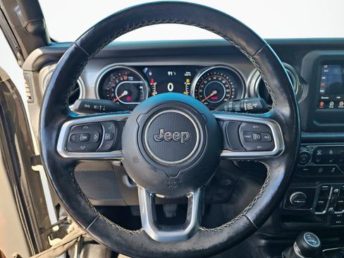 Used 2020 Jeep Wrangler Unlimited Sahara w/ LED Lighting Group AWD/4WD image 20