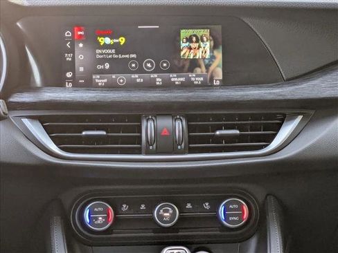 Used 2021 Alfa Romeo Stelvio Sprint image 14