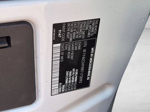 Used 2024 Mercedes-Benz Sprinter 2500 image 15