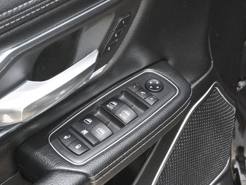 Used 2019 RAM 1500 Laramie w/ Sport Appearance Package AWD/4WD image 28