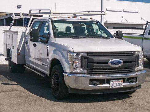Used 2019 Ford F350 XL w/ Power Equipment Group RWD image 3