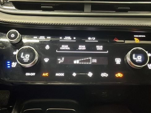 Used 2024 INFINITI QX60 Luxe AWD/4WD image 18