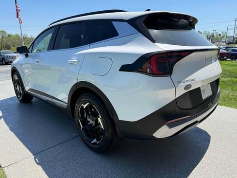 New 2026 Kia Sportage EX image 9