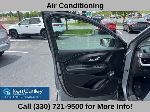 Used 2023 GMC Terrain SLE w/ Driver Convenience Package AWD/4WD image 25