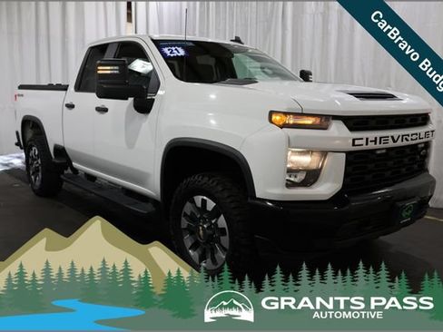 Used 2021 Chevrolet Silverado 2500 Custom w/ Custom Value Package AWD/4WD image 1