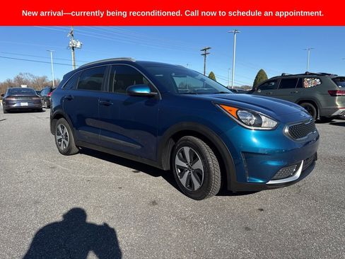 Used 2018 Kia Niro LX image 3
