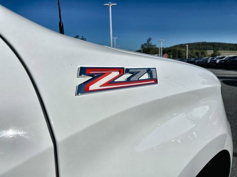 Used 2023 Chevrolet Silverado 1500 LT Trail Boss w/ Protection Package image 14